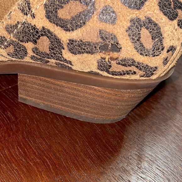 LUCKY BRAND Fallo Womens Suede Slip On Ankle Boots In Cheetah size 8 - Picture 4 of 15